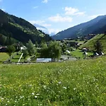 公寓 Mountain Living Ski-in & Out Silvretta Sommer Card Including *