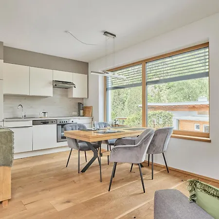 Mountain Living Ski-in & Out Silvretta Sommer Card Including *