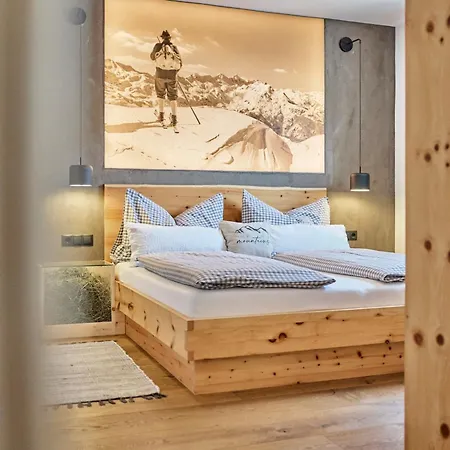 Mountain Living Ski-in & Out Silvretta Sommer Card Including See