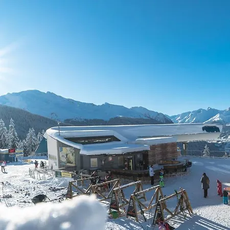 Mountain Living Ski-in & Out Silvretta Sommer Card Including * See