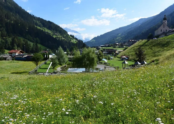 Apartment Mountain Living Ski-in & Out Silvretta Sommer Card Including *