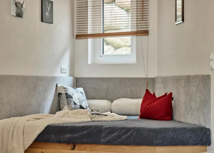 Mountain Living Ski-in & Out Silvretta Sommer Card Including See